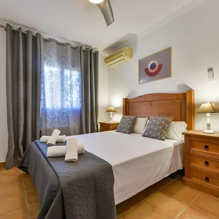 Guzman - Thalea Casas de Torrat